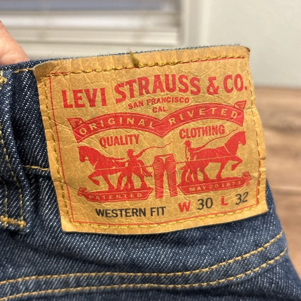 Levi's Men's Western Fit Straight Leg Jeans 100% Cotton Dark Blue 30x32